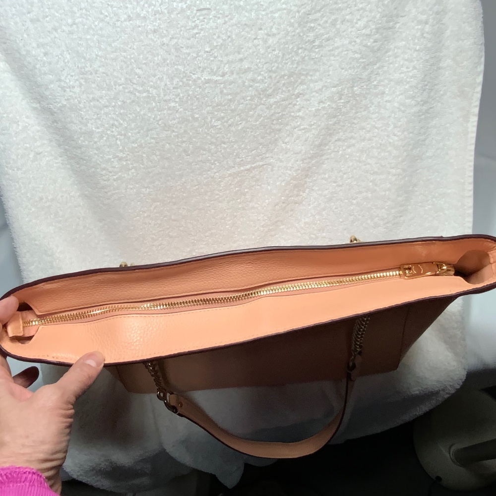 Coach Peach Cammie Chain Tote - C8147 - Picture 5 of 16